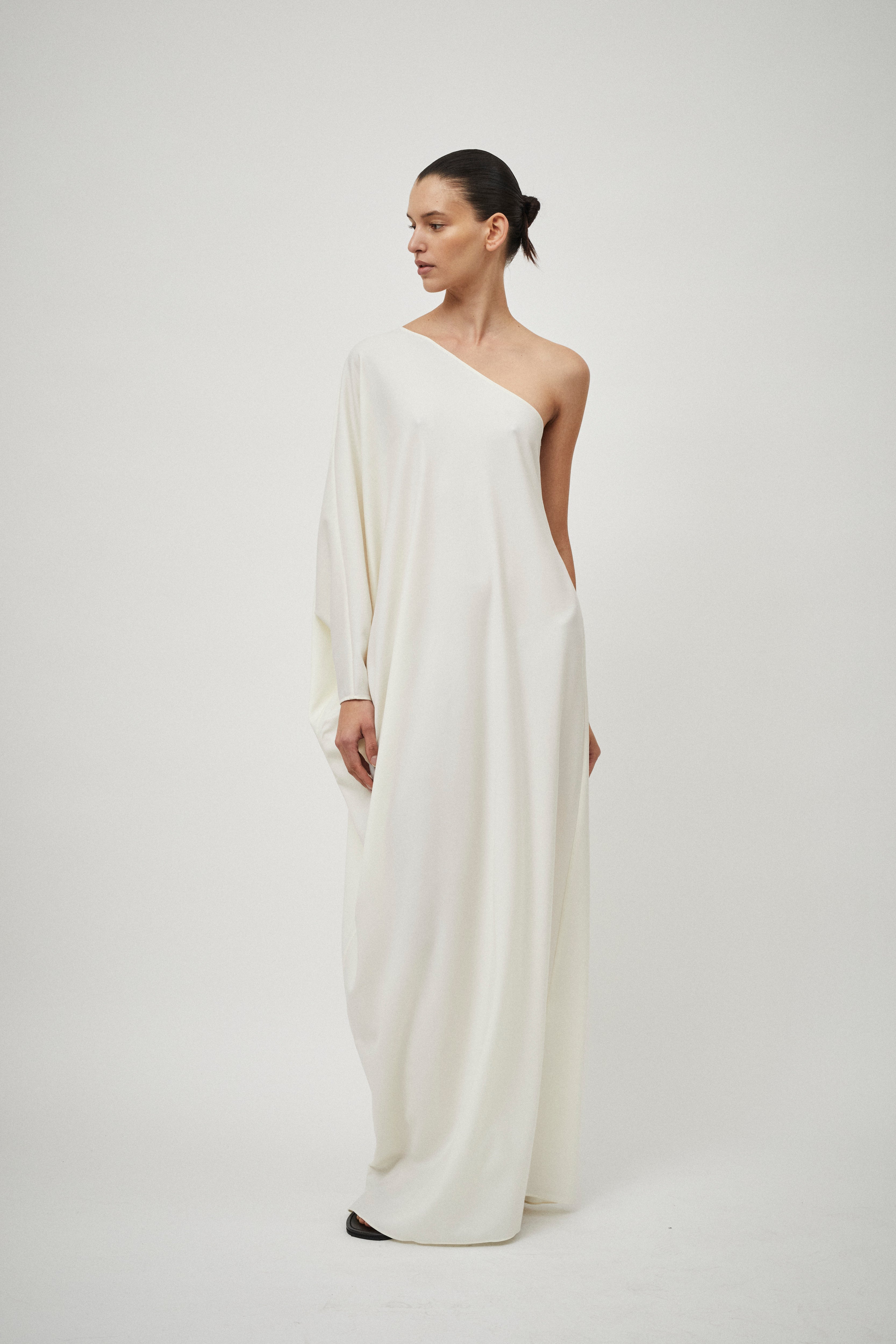 One shoulder cream online dress